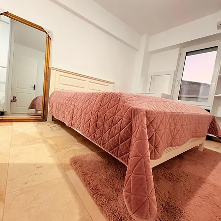 Apartment Ultracentral 1