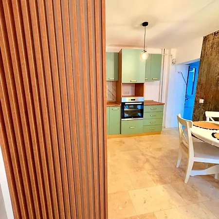 Apartment Ultracentral 1 *